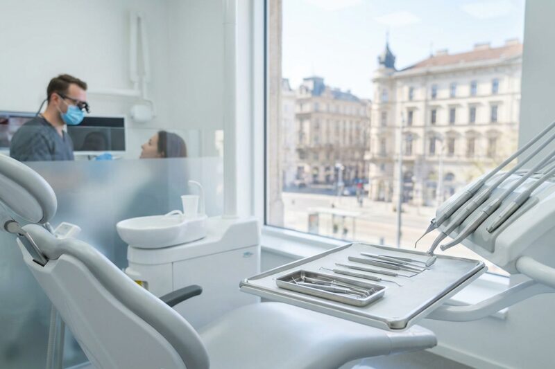 Ranking dentystów Białystok 2026 - zestawienie najlepszych gabinetów i stomatologów