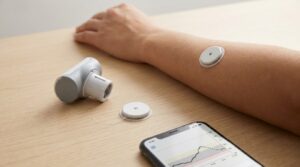 Ciągły monitoring glukozy – jak działa sensor i komu może się przydać?